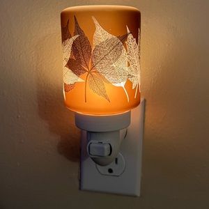 Luminous Leaves Scentsy Mini Warmer